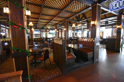 Restaurant/places to eat, Lounge or bar, Drinks