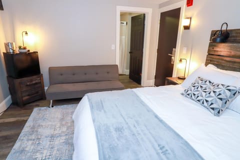 Bed, Photo of the whole room