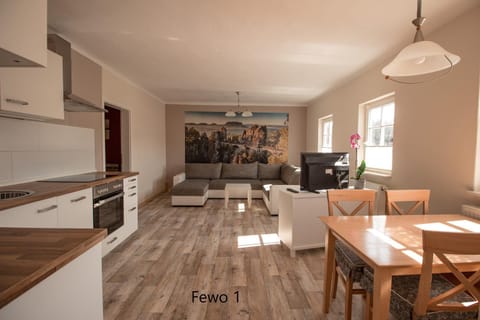 Kitchen or kitchenette, Living room, Photo of the whole room, Seating area