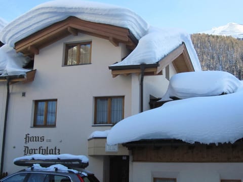 Facade/entrance, Winter