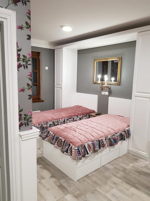 Property building, Other, Decorative detail