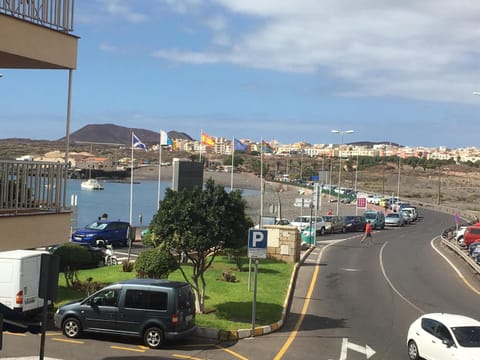 Neighbourhood, City view, Sea view, Street view