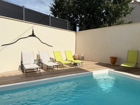 Gite Pont de Crillon House in Bédoin