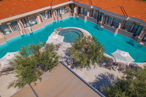 Property building, Swimming pool