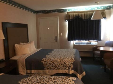 Sunrise Motel Hotel in Bellevue