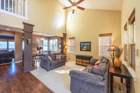 West Sail 30 Day Minimum House in Hood River