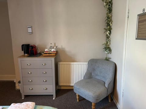 The Old Brasserie & Rooms @ no.8 Bed and Breakfast in Dartmouth