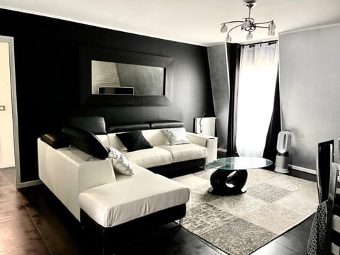 Appartement near Disney Parks Apartment in Chessy