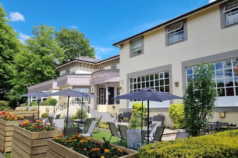 Property building, Garden