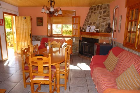 Communal lounge/ TV room, Living room, Dining area, On site