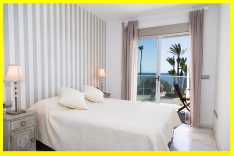 Bedroom, Sea view