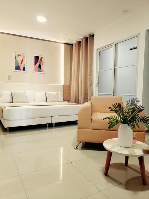 Photo of the whole room, Bedroom