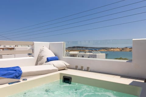 Hot Tub, View (from property/room), Balcony/Terrace, sunbed