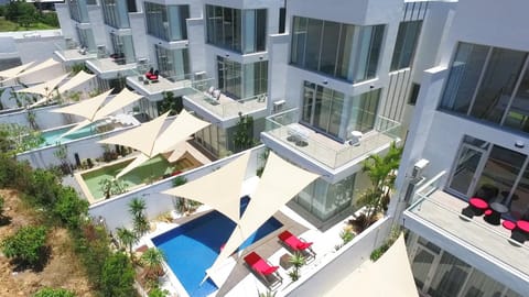Property building, Pool view