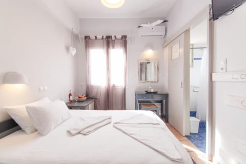 Madaky Hotel Hotel in Naousa