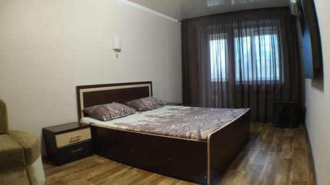 Communal lounge/ TV room, Bed, TV and multimedia, Photo of the whole room, Bedroom
