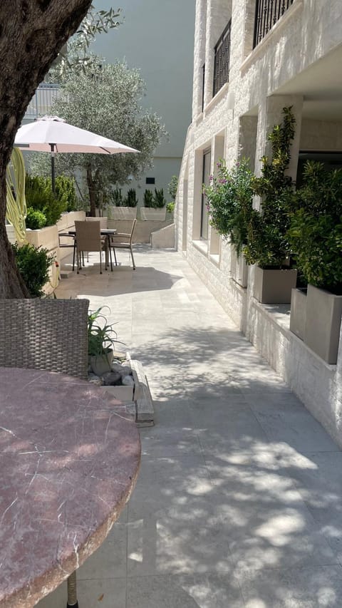 Patio, Day, Balcony/Terrace