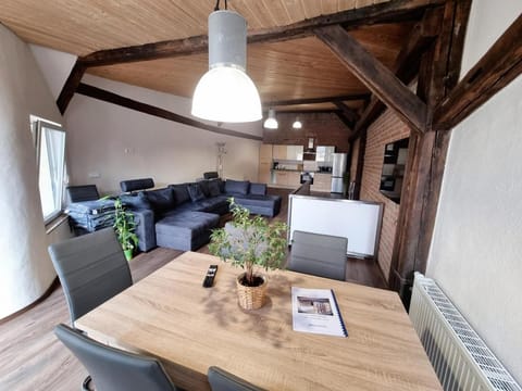 TV and multimedia, Dining area