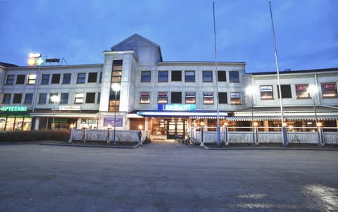 Property building, Facade/entrance