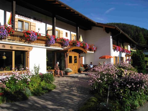 Gästehaus Meisl Bed and Breakfast in Berchtesgaden