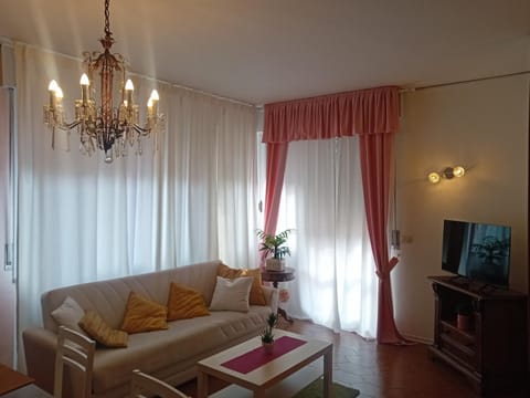 Garda City Home Family Apartments Apartment in Garda