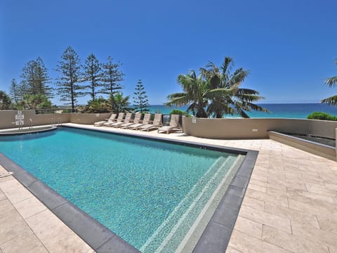 Swimming pool, Swimming pool
