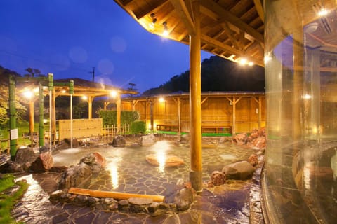 Hot Spring Bath, Public Bath