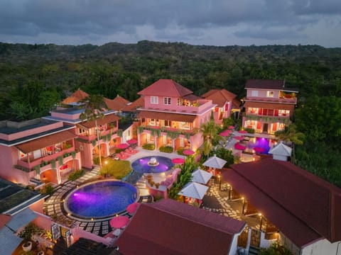 PinkCoco Uluwatu - Constant Surprises & for Cool Adults Only Hotel in Bali