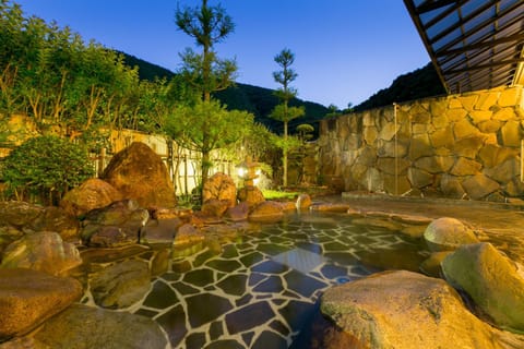 Open Air Bath