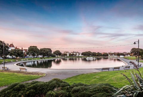 Accudo House Boutique Holiday Suites Apartment in Portsmouth