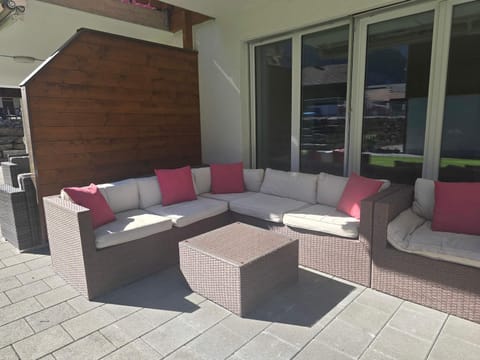 Day, View (from property/room), Balcony/Terrace, Seating area
