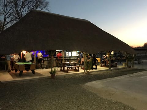 Restaurant/places to eat, Food and drinks