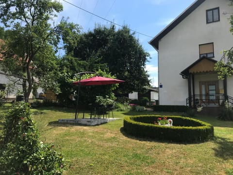 Apartman Karlo Apartment in Lika-Senj County