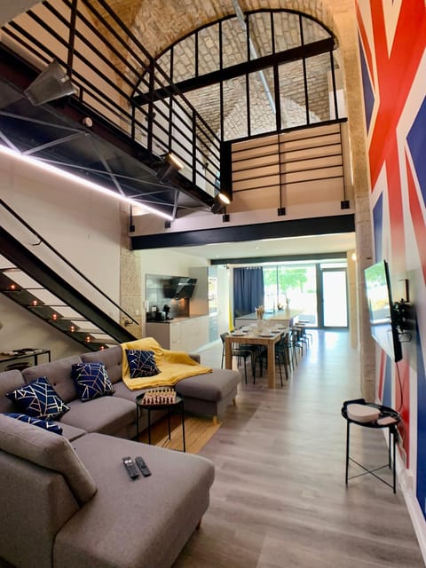 LOFT Gare Cité Gastronomique Dijon Apartment in Dijon