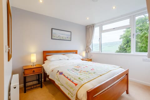 Urquhart Bay B&B Bed and Breakfast in Scotland