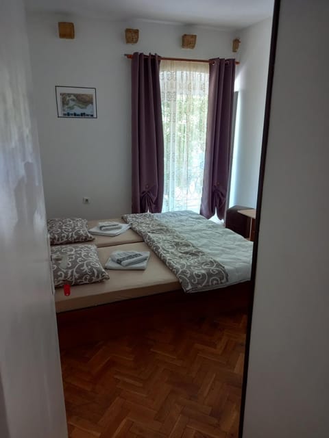 Guesthouse Nikoleta Bed and Breakfast in Kotor