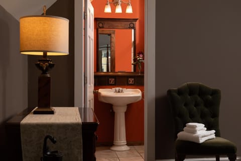 300 Clifton Bed and Breakfast in Loring Park