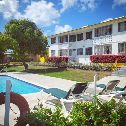 Property building, Swimming pool