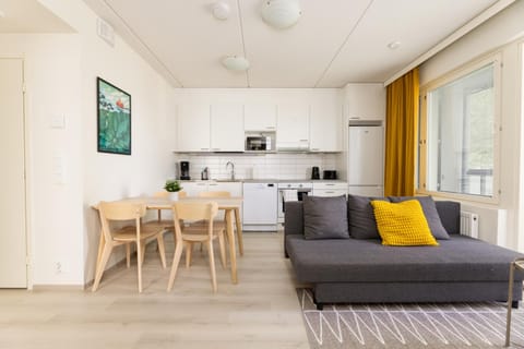 Kitchen or kitchenette, Living room, Seating area, Dining area