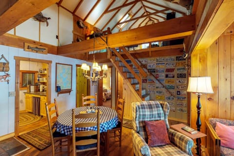 Pebble Cove House in Moosehead Lake