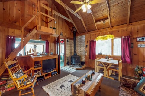 Split Rock Cottage House in Moosehead Lake