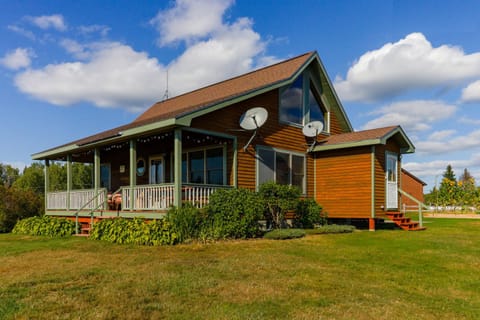 Moose Dance + Loon Song House in Moosehead Lake