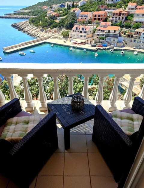 Apartments Laus Apartment in Dubrovnik-Neretva County