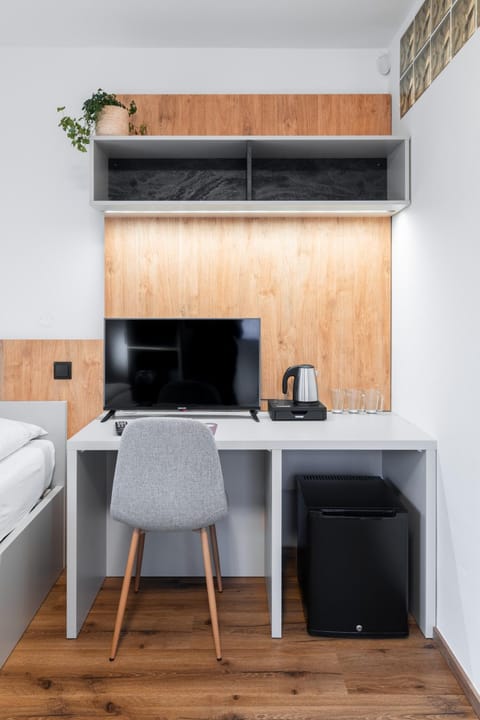 TV and multimedia, Bedroom