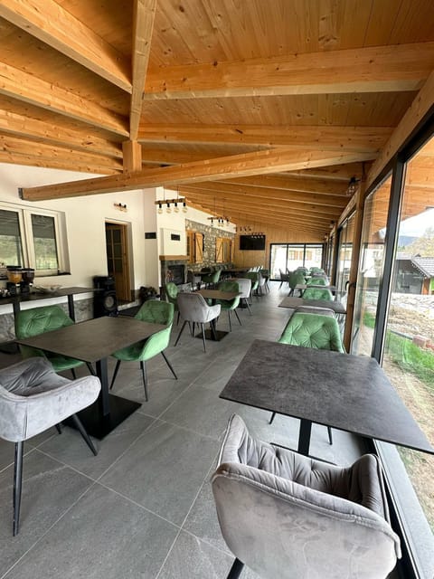 House Ana Bed and Breakfast in Jezerce