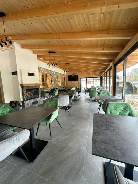 House Ana Bed and Breakfast in Jezerce