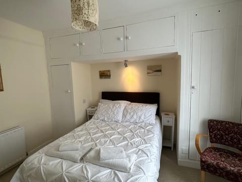 The Durbeyfield Guest House Bed and Breakfast in West Bay, UK