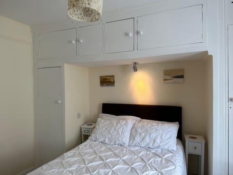 The Durbeyfield Guest House Bed and Breakfast in West Bay, UK