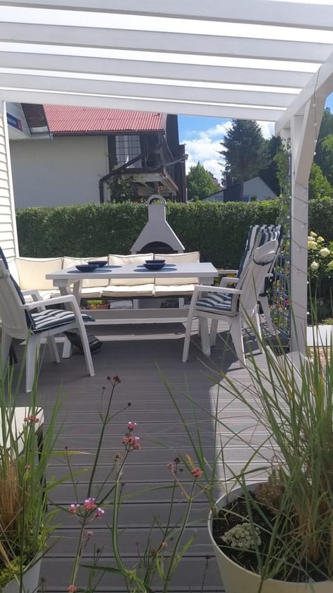 Patio, Day, View (from property/room), Balcony/Terrace, Dining area