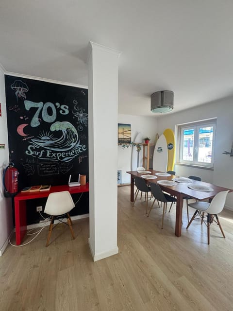 Living room, Seating area, Dining area, Breakfast